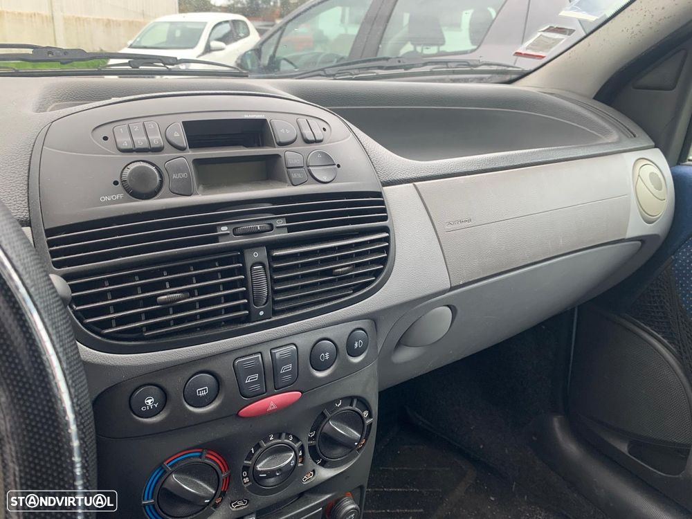Fiat Punto 1.2 16V 80 Dynamic - 6