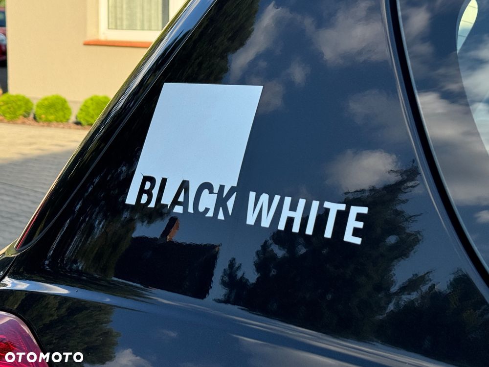 Suzuki Swift 1.2 BlackWhite - 11