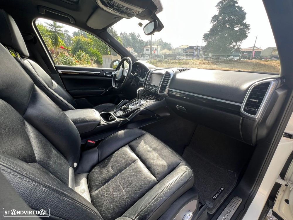 Porsche Cayenne Tiptronic S - 10