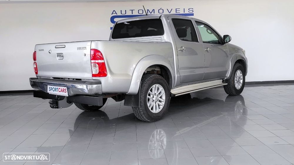 Toyota Hilux 2.5 D-4D 4WD CD T+Nav+PM - 12