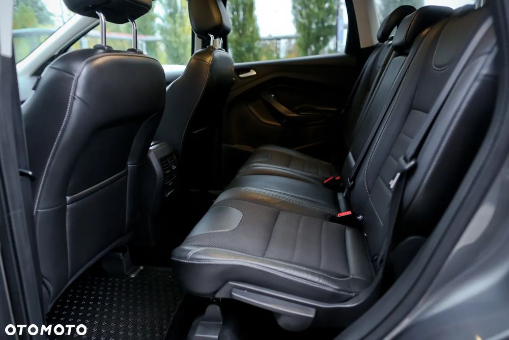Ford Kuga 2.0 TDCi 4x4 Titanium - 21