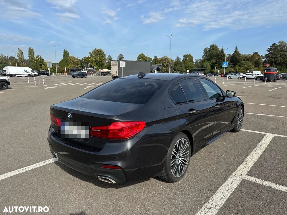 BMW Seria 5 520d xDrive Aut. - 9