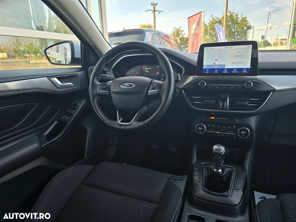 Ford Focus - 21