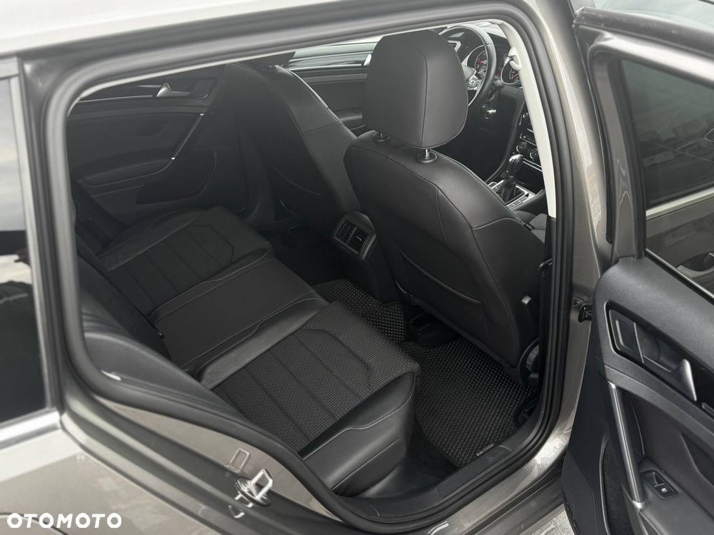 Volkswagen Golf 1.6 TDI Highline DSG - 7