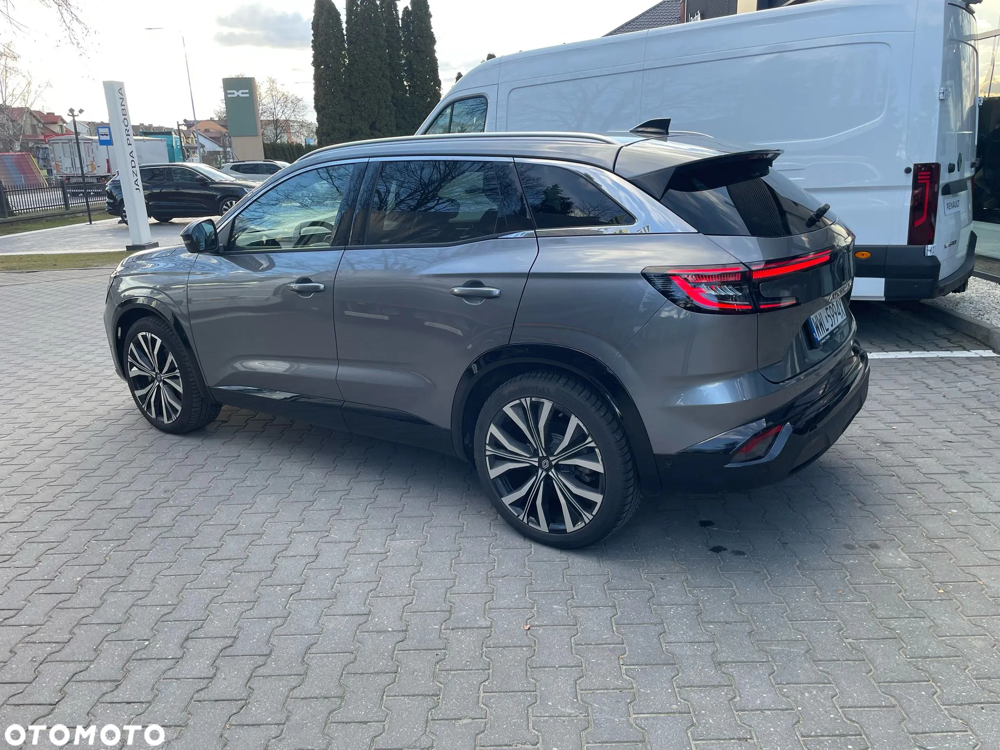 Renault Austral 1.2 E-Tech Full Hybrid 200 Iconic MMT - 9