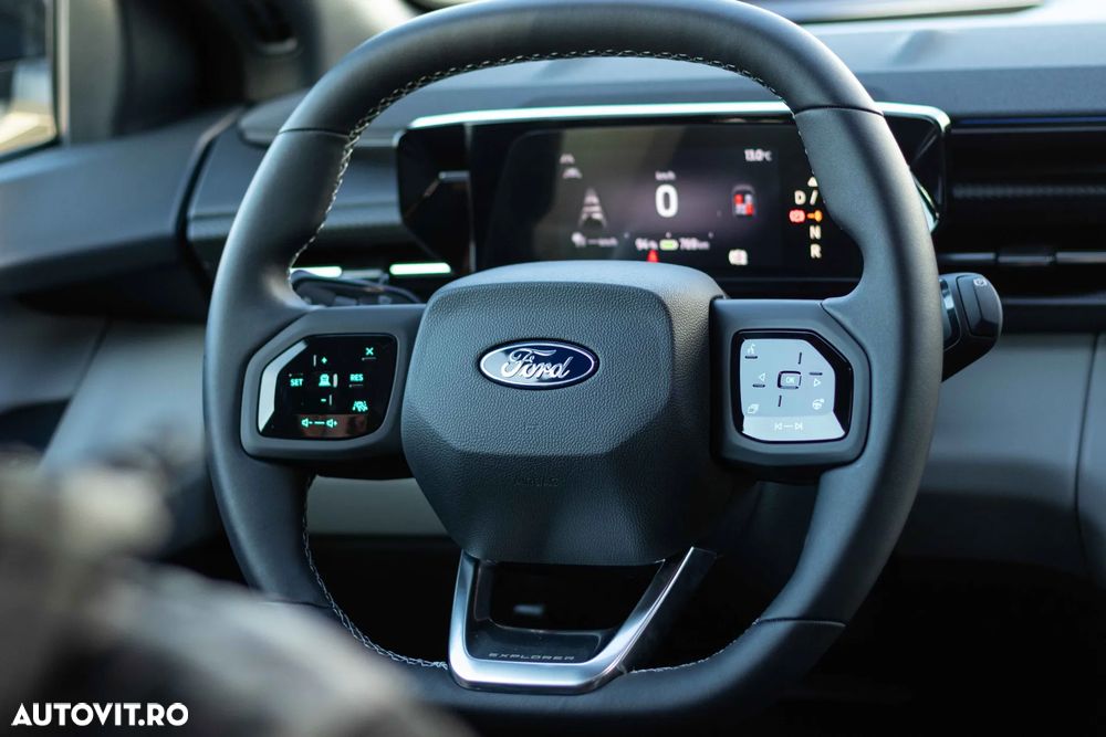 Ford Explorer AWD 79 kWh Extended Range Premium - 18