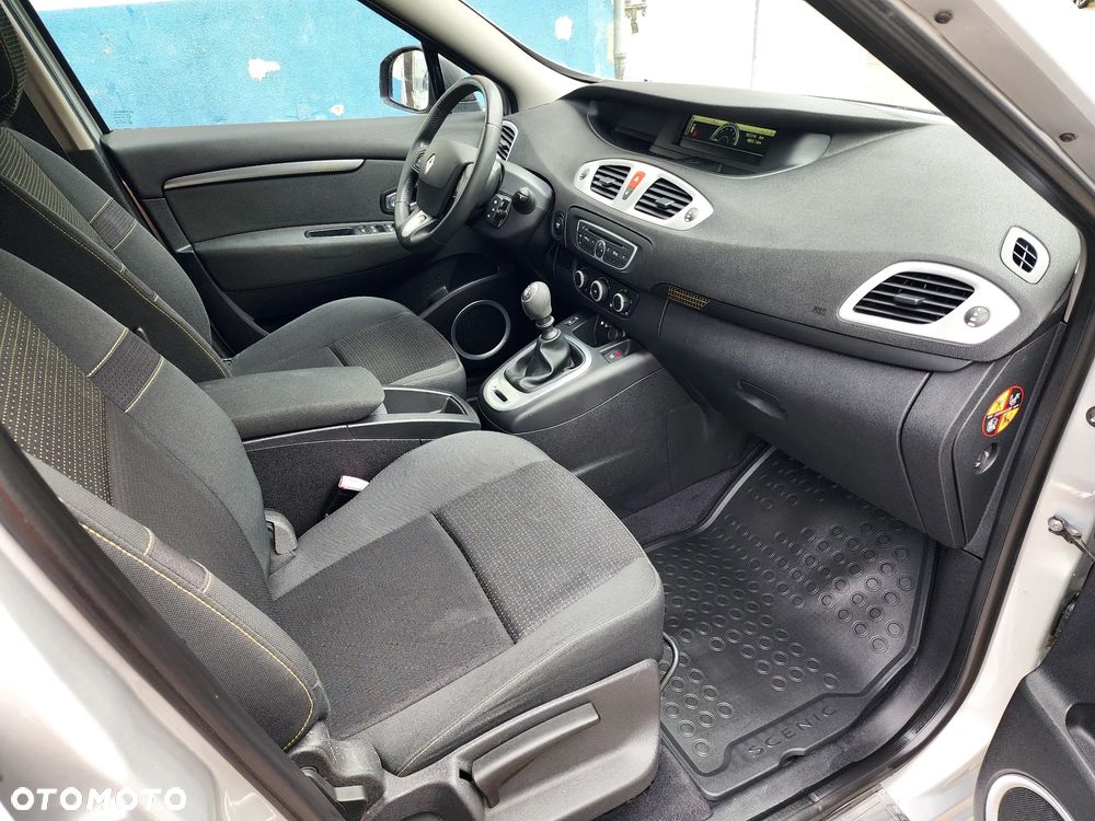 Renault Grand Scenic 1.6 16V 110 Dynamique - 26