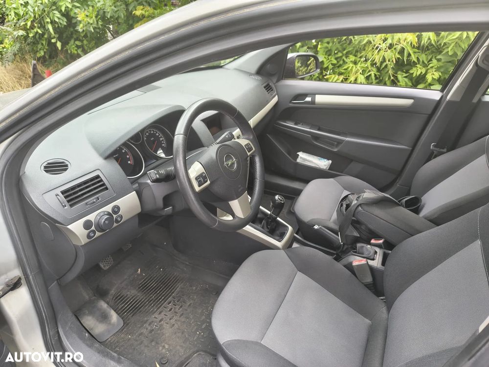 Opel Astra - 9