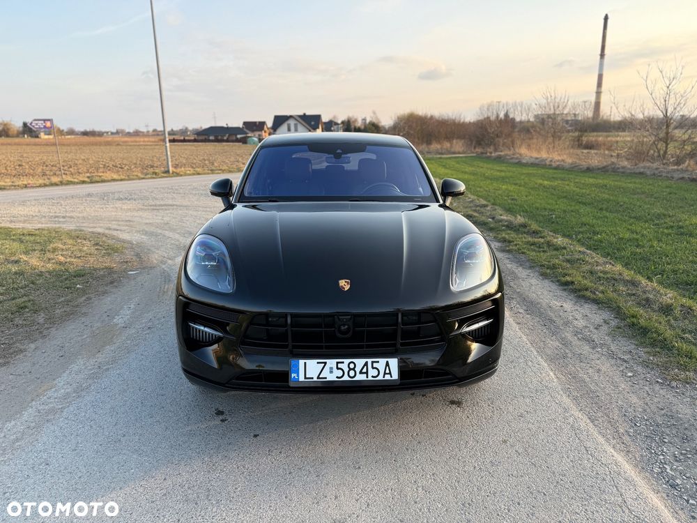 Porsche Macan - 2