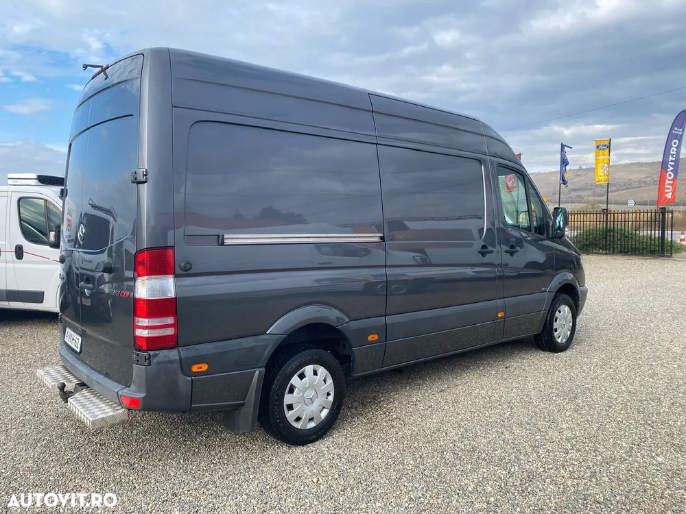 Mercedes-Benz SPRINTER - 5