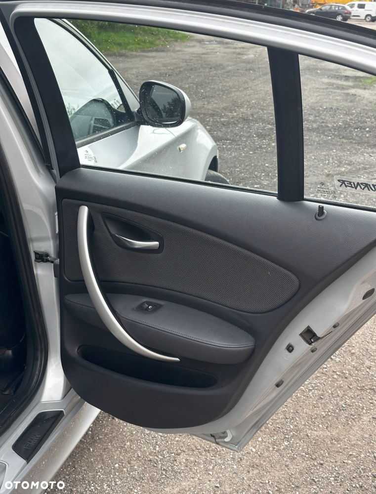 BMW Seria 1 120d - 10
