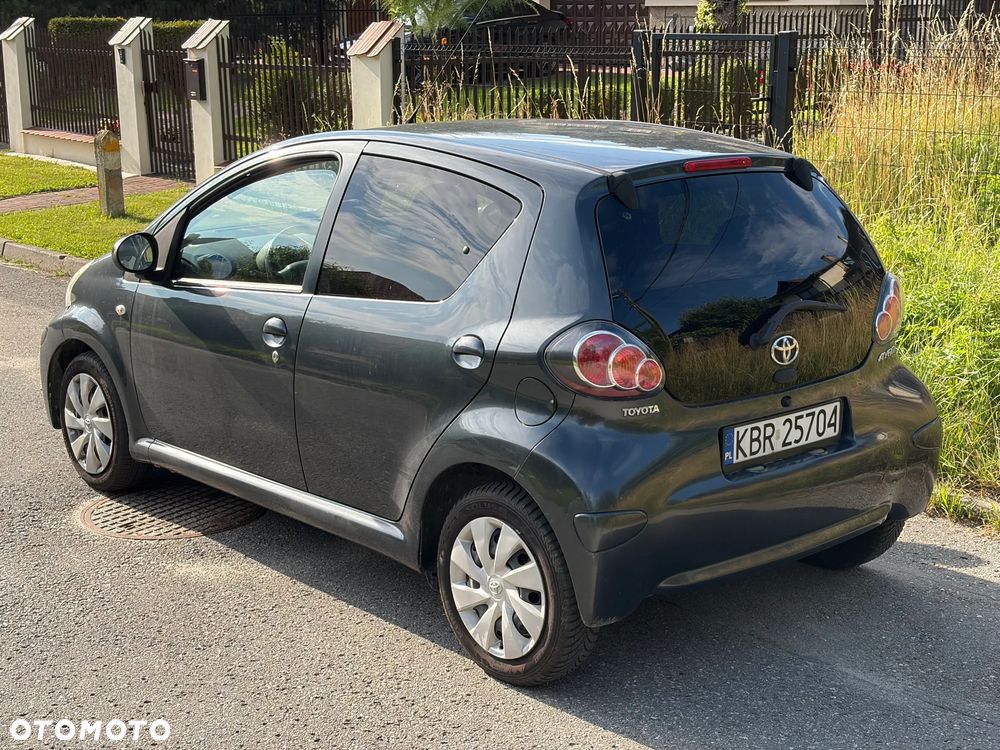 Toyota Aygo - 2