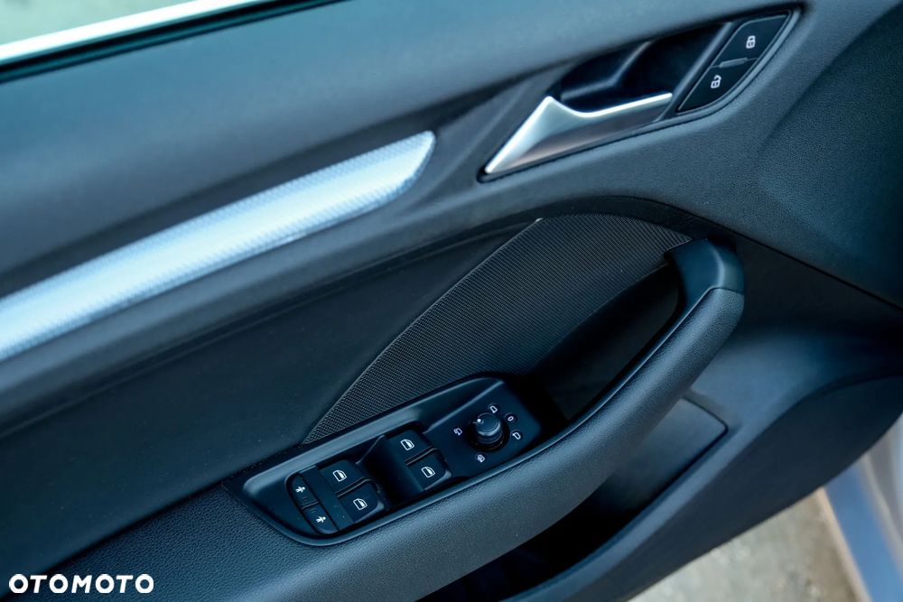 Audi A3 Limousine 2.0 TDI quattro Ambiente - 12