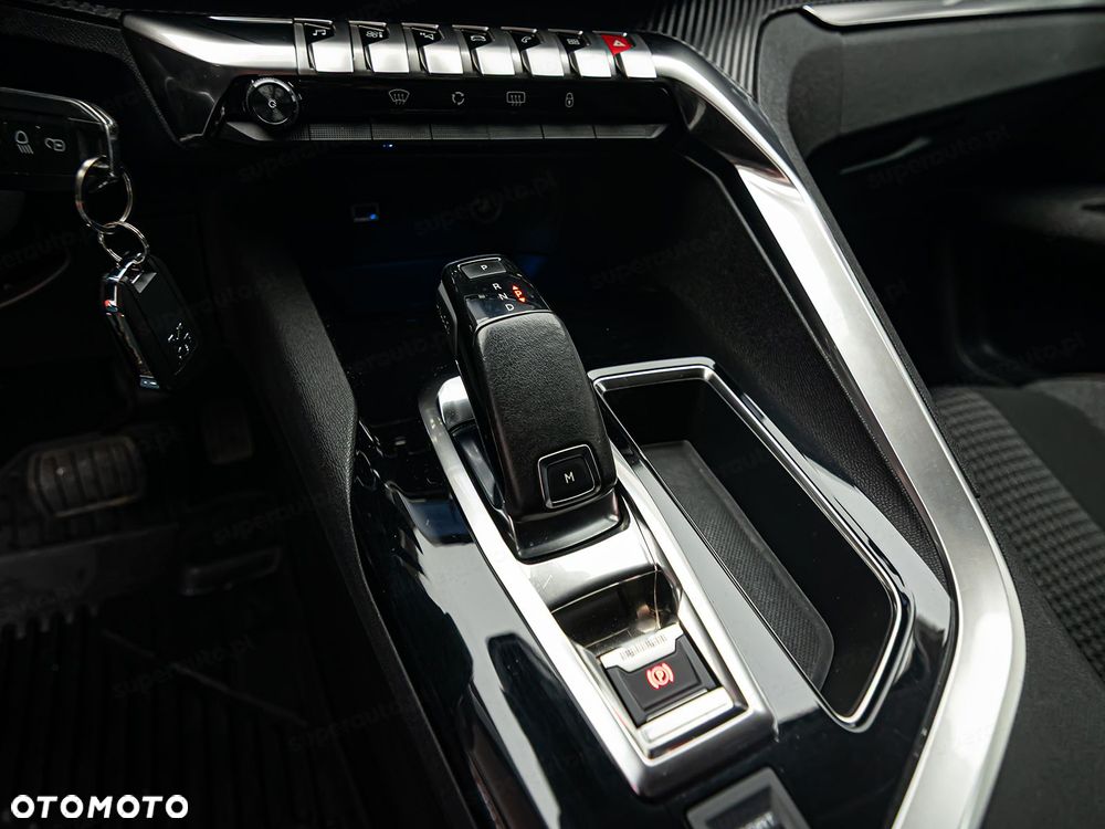 Peugeot 3008 - 19