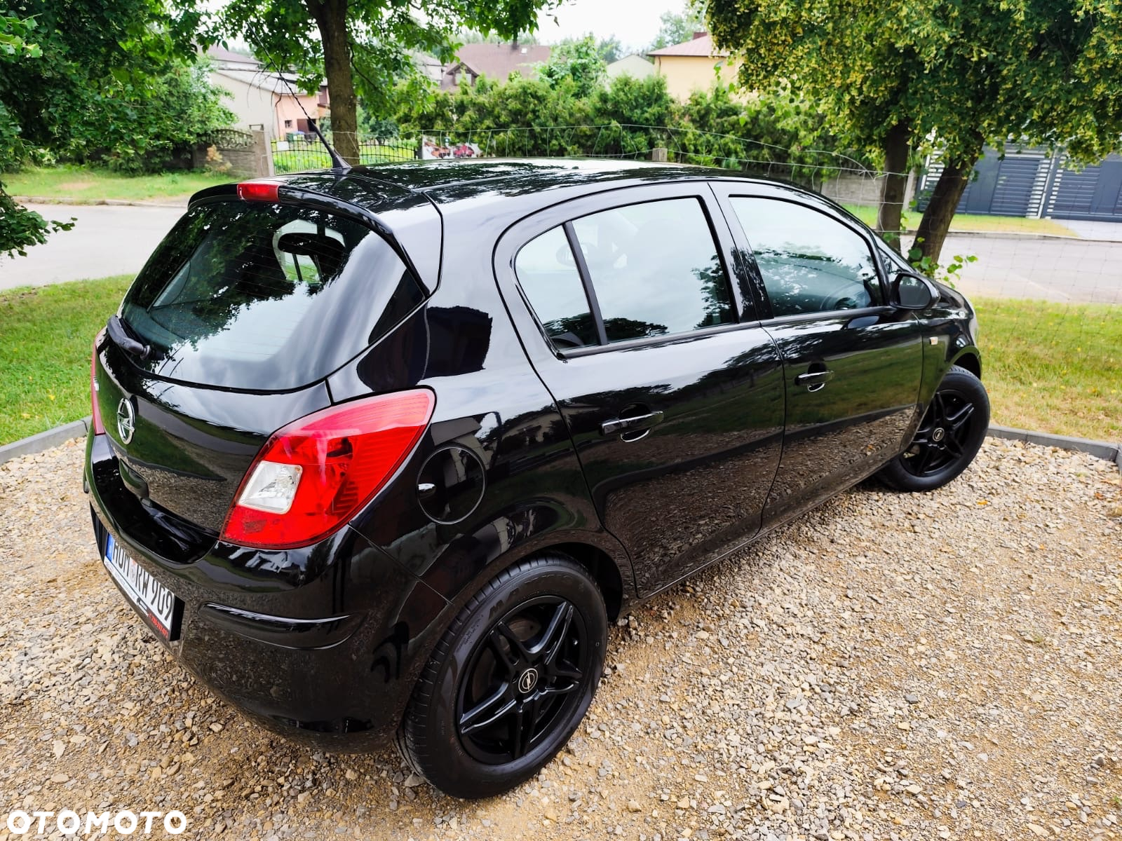 Opel Corsa 1.2 16V Color Edition - 4