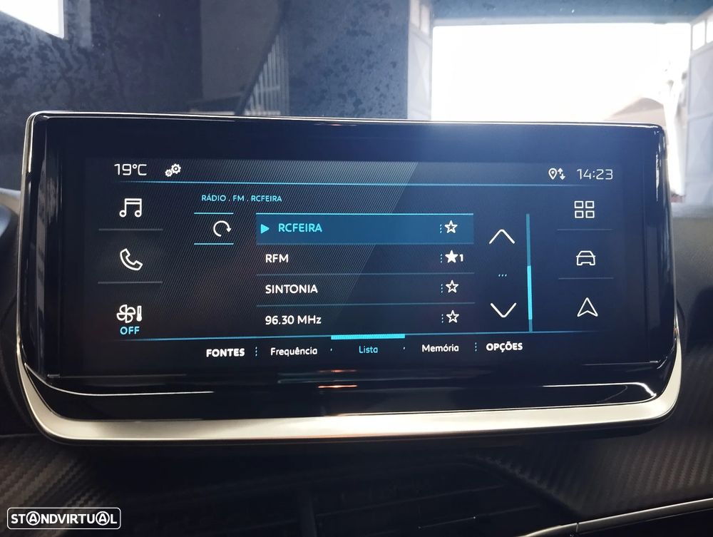 Peugeot 2008 1.2 PureTech Style - 29