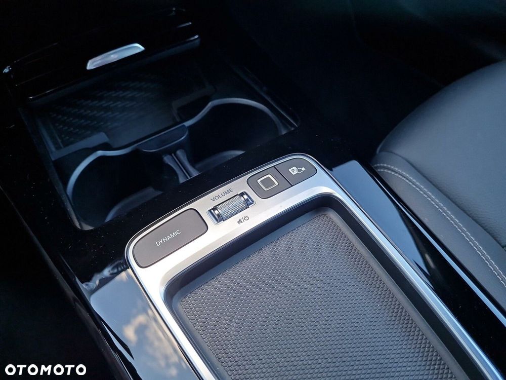 Mercedes-Benz CLA 180 Progressive 7G-DCT - 26