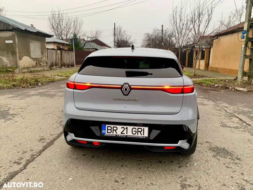 Renault Megane E-TECH 60 kWh 220 CP Techno - 3