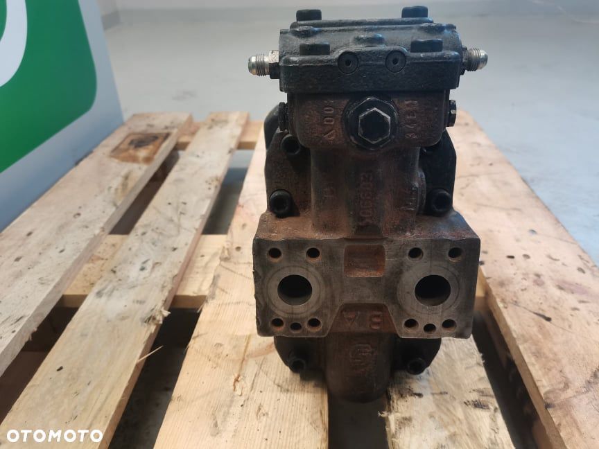 Silnik jazdy Bobcat T 2556 {Sauer-Danfoss 51D110} - 5