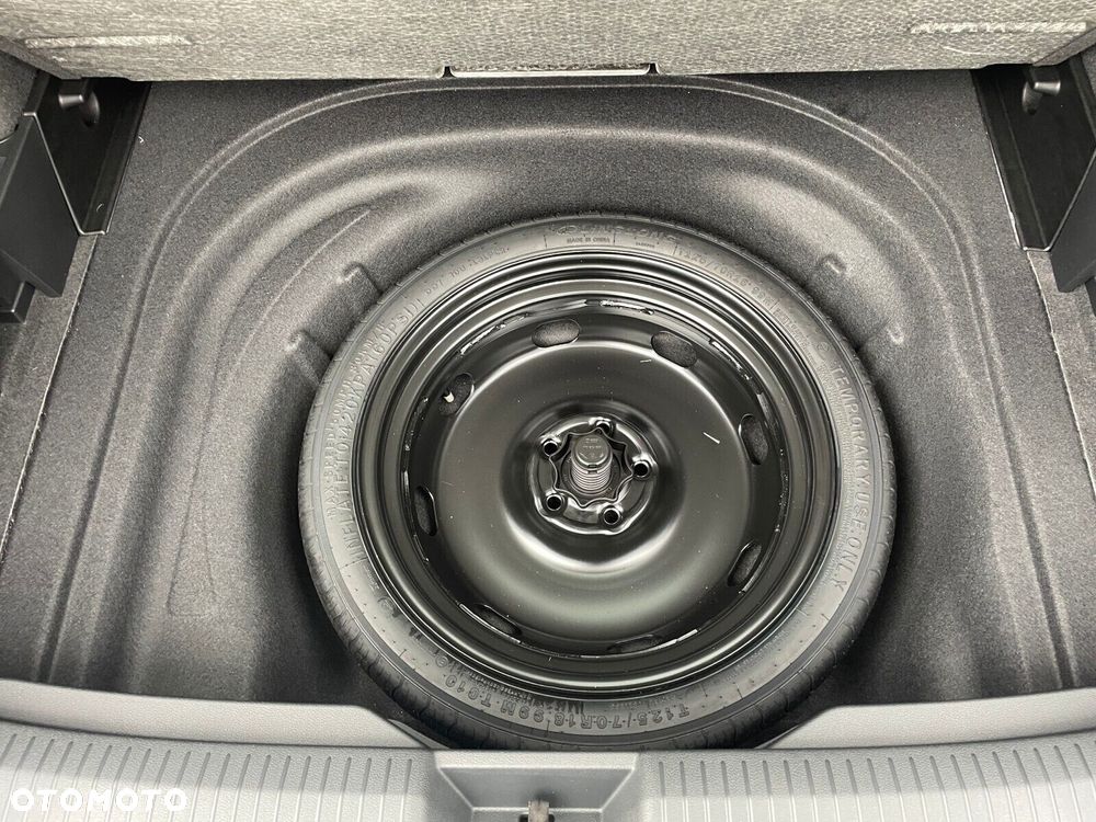 Volkswagen Golf Variant - 29