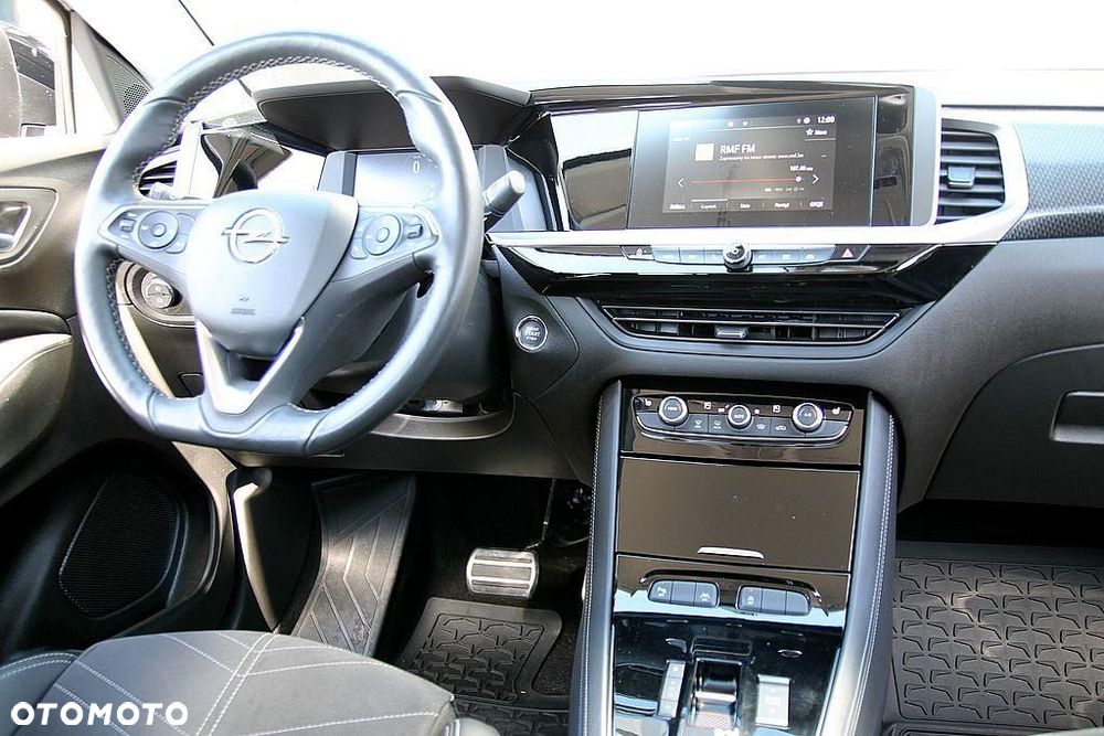 Opel Grandland 1.2 T GS S&S - 23