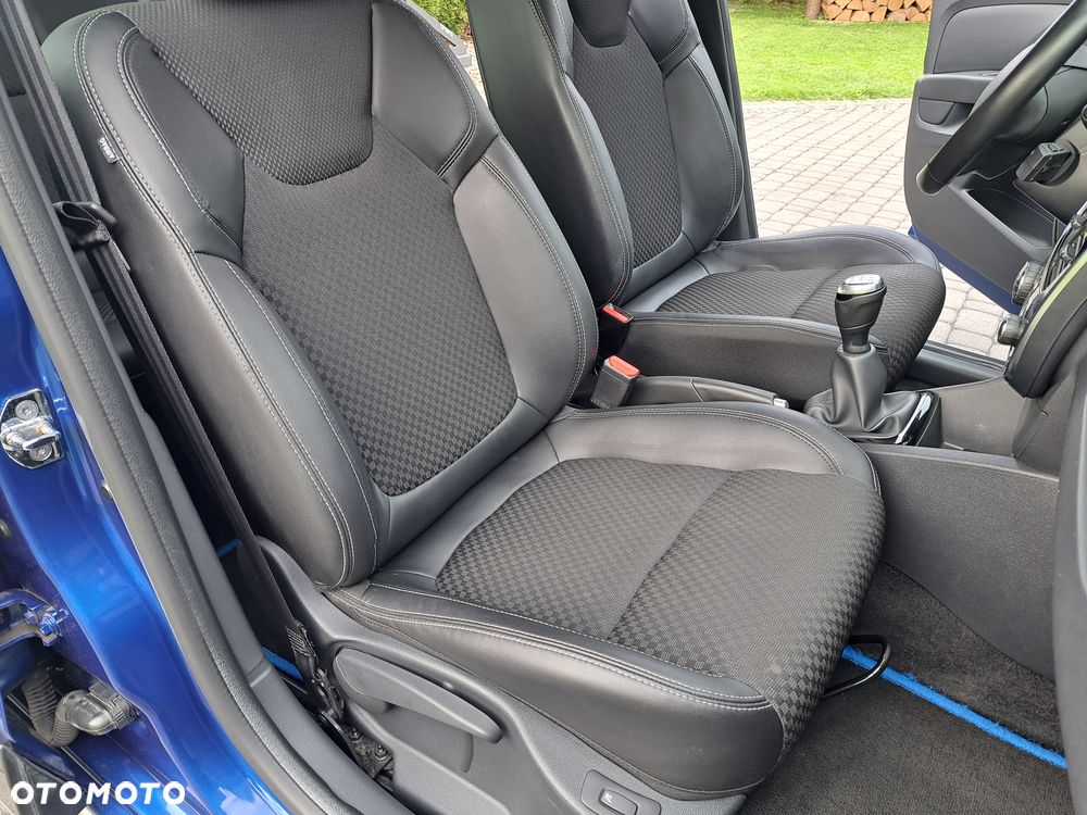Renault Clio 0.9 TCe Techno Feel - 32