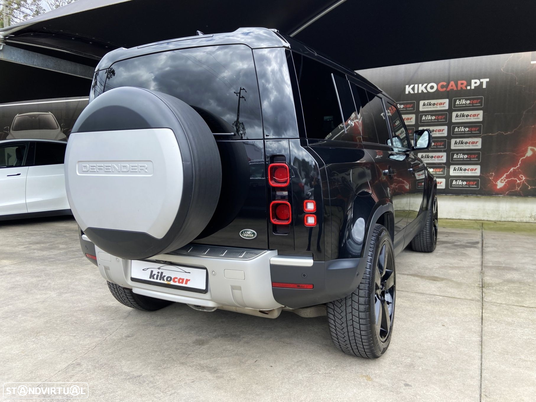 Land Rover Defender 2.0 P400e 110 AWD SE - 8