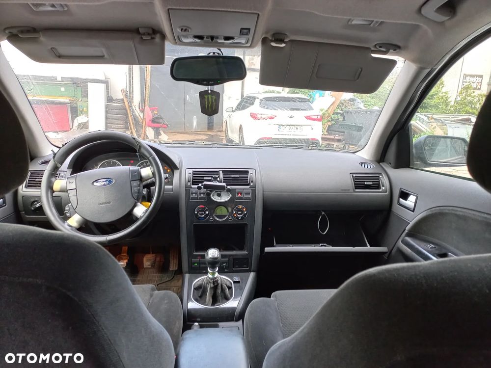 Ford Mondeo 2.0 Ghia Executive - 5