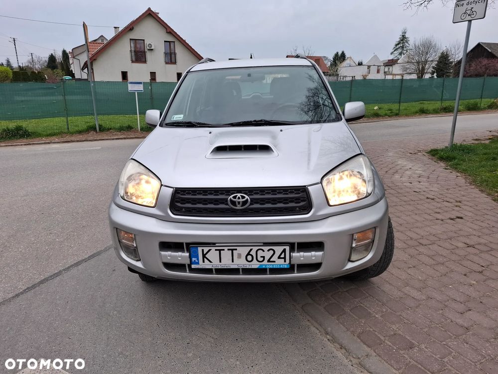 Toyota RAV4 2.0 D-4D 4x4 - 2