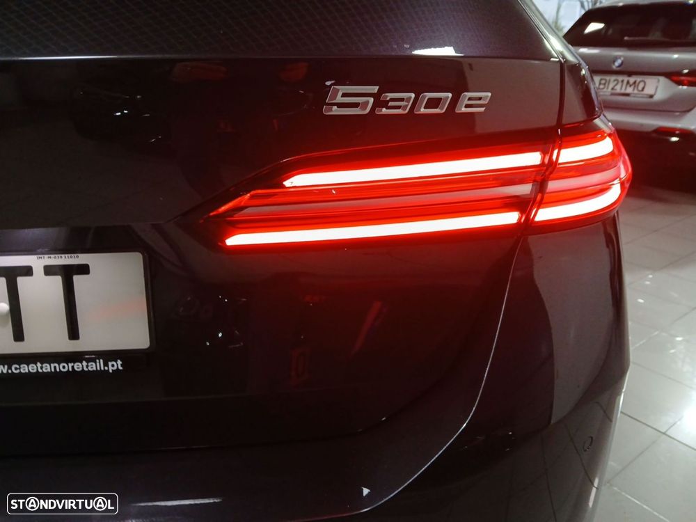 BMW 530 e Line Luxury - 26