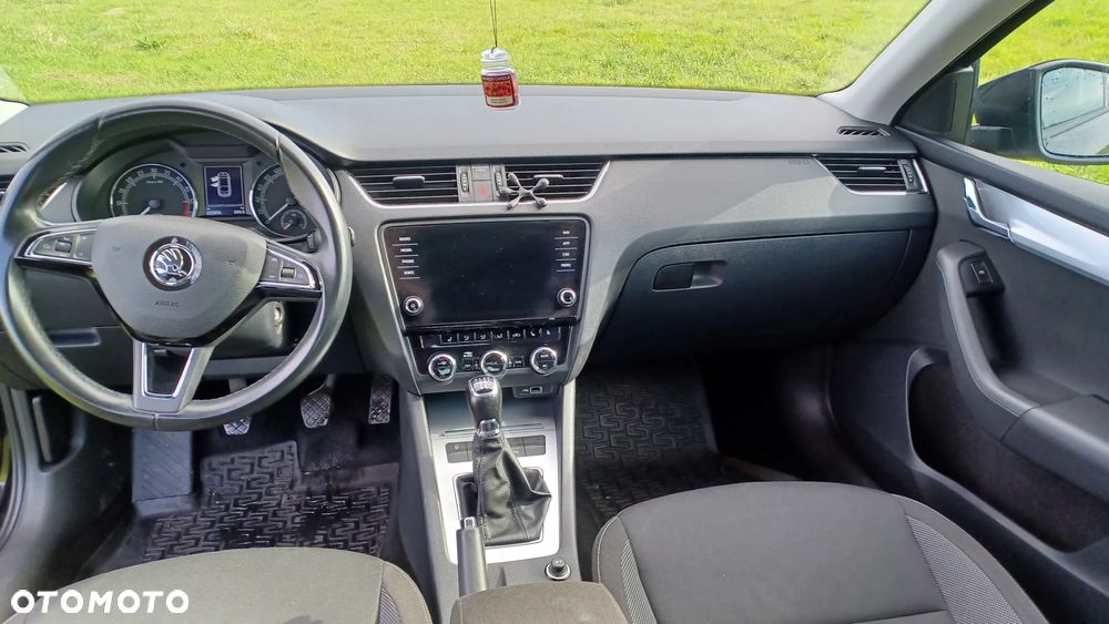Skoda Octavia 1.6 TDI Ambition - 9