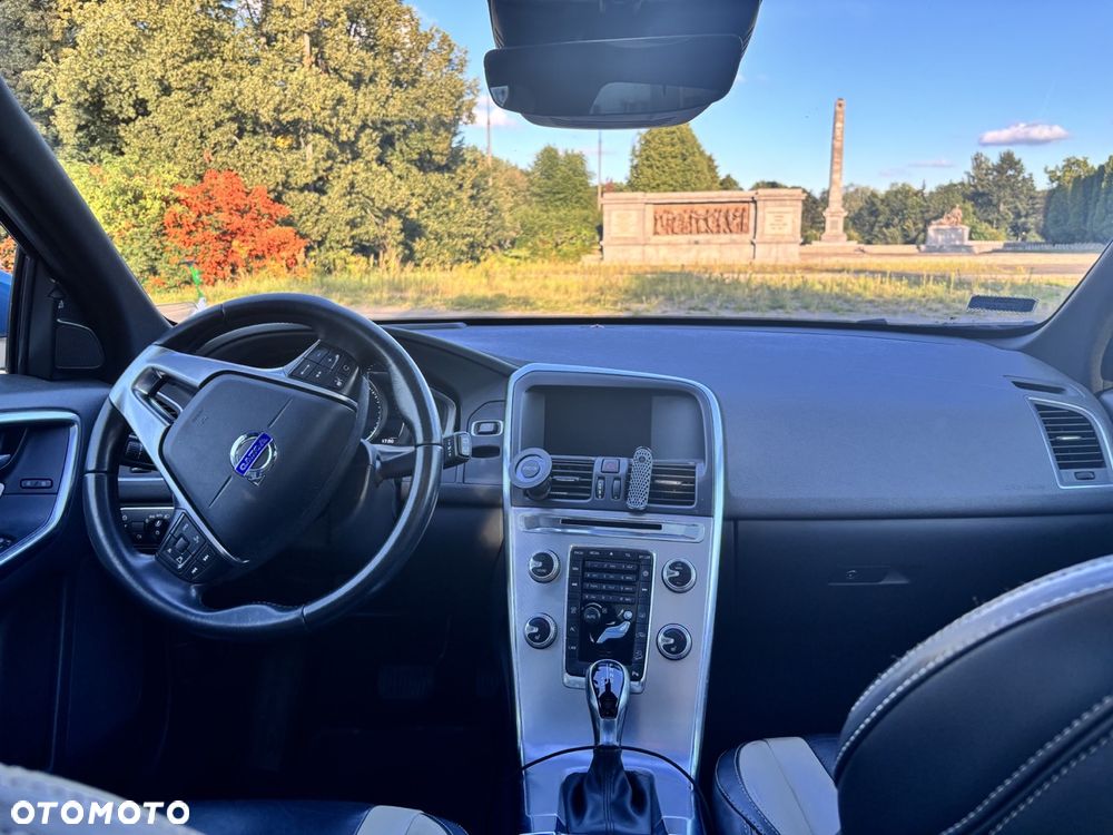 Volvo XC 60 D4 AWD Summum - 6