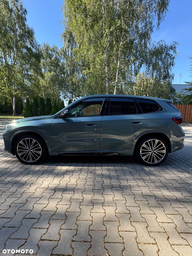 BMW iX1 - 6