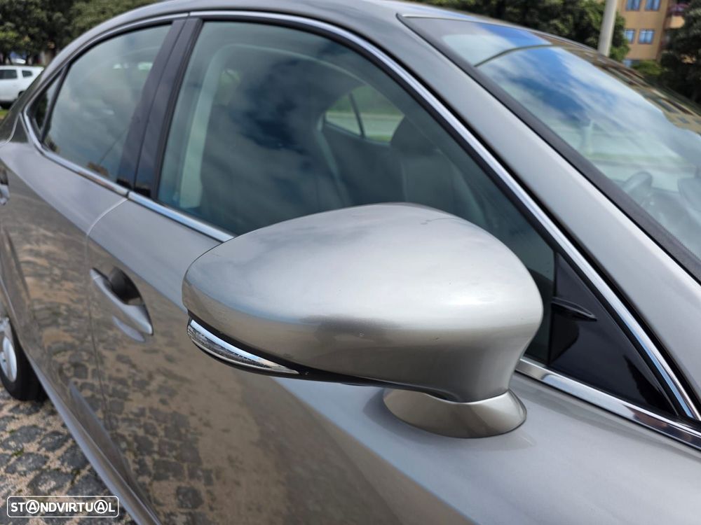 Lexus IS 300H Business - 6