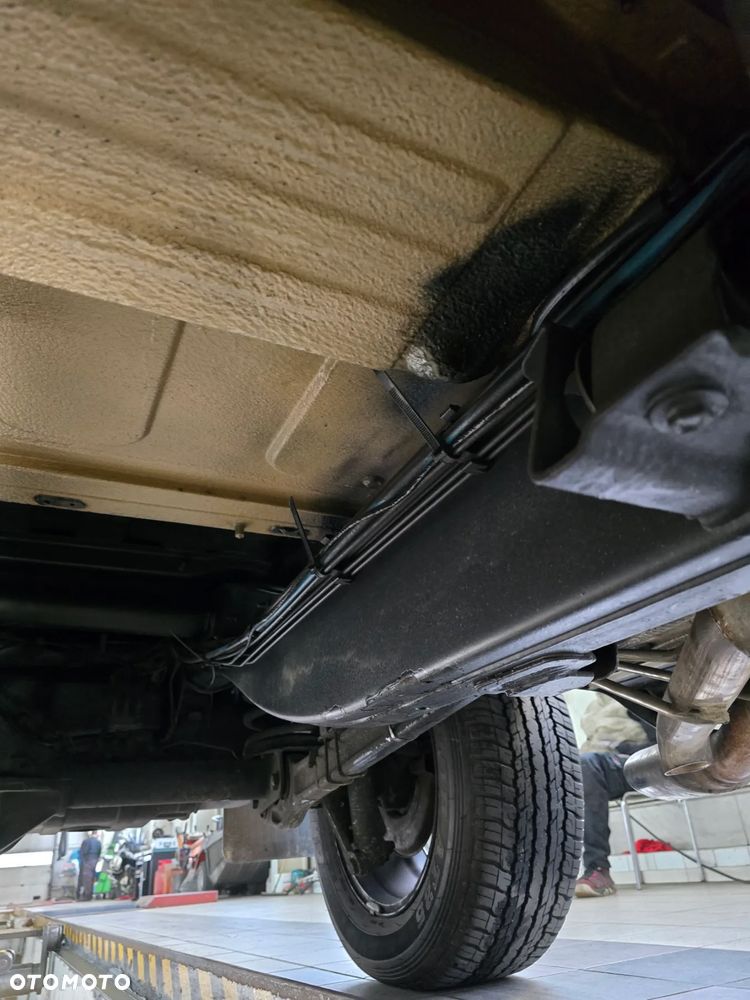 Mercedes-Benz Klasa G 500 7G-TRONIC - 26