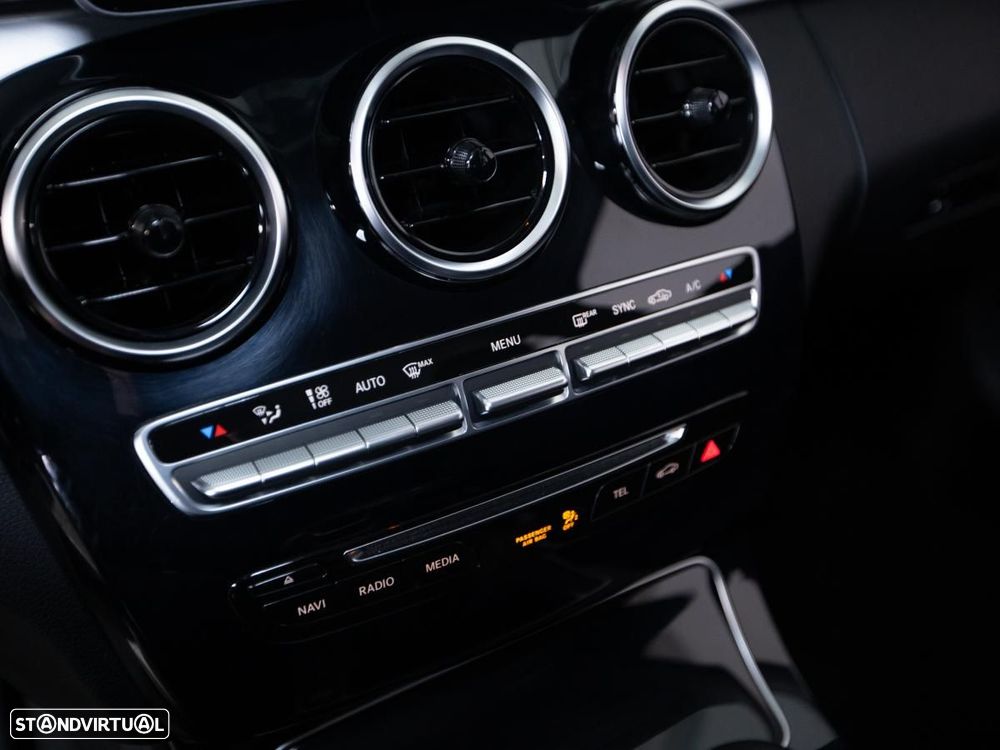 Mercedes-Benz C 200 - 22