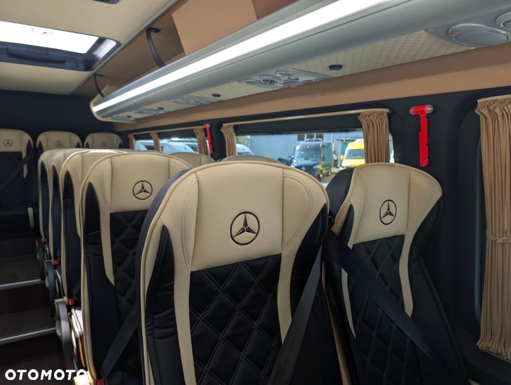 Mercedes-Benz Sprinter 519 - 27