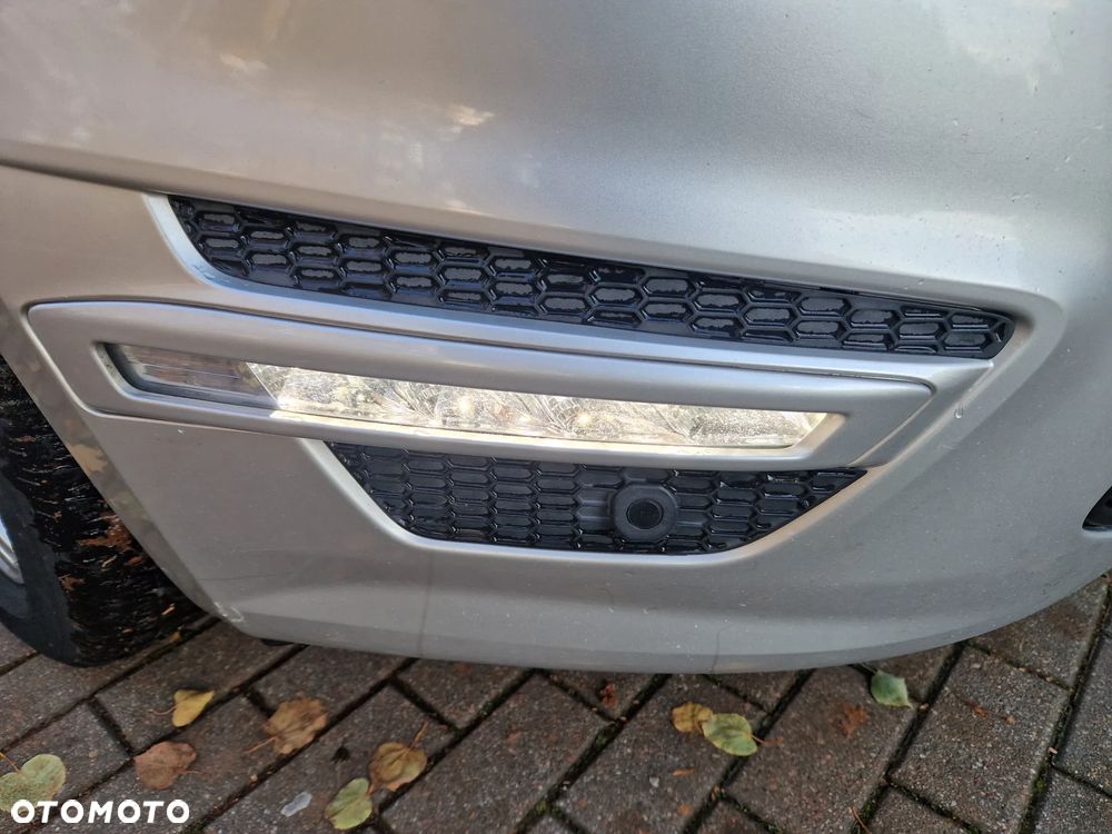 Ford S-Max 2.0 TDCi DPF Ambiente - 11