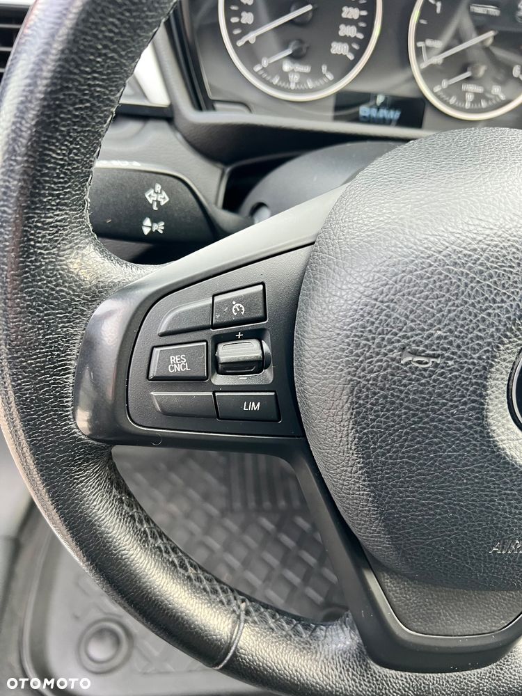 BMW X1 xDrive18d Advantage - 17