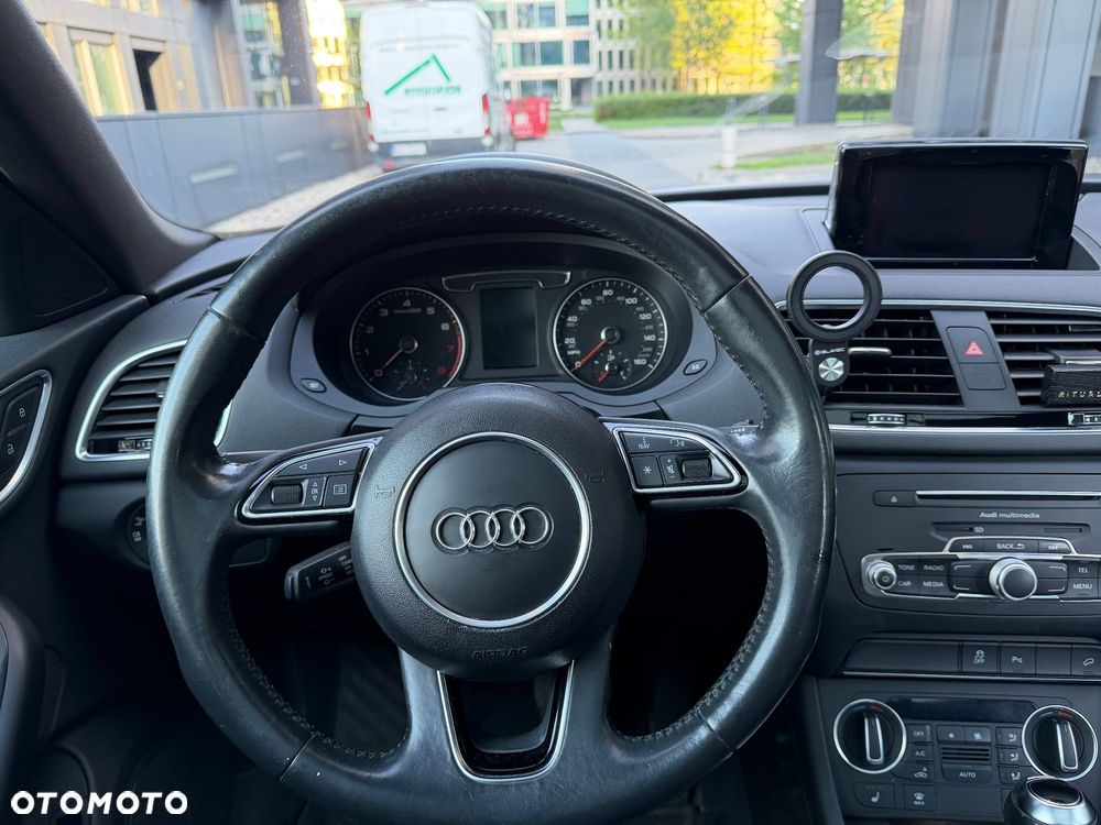 Audi Q3 - 22