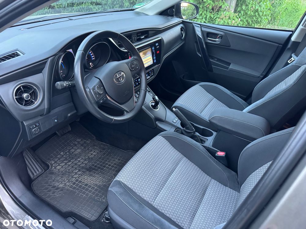 Toyota Auris - 25