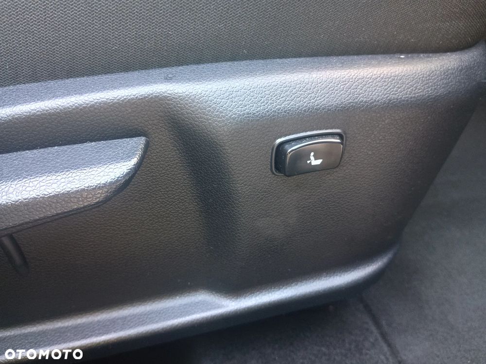 Kia Ceed - 12
