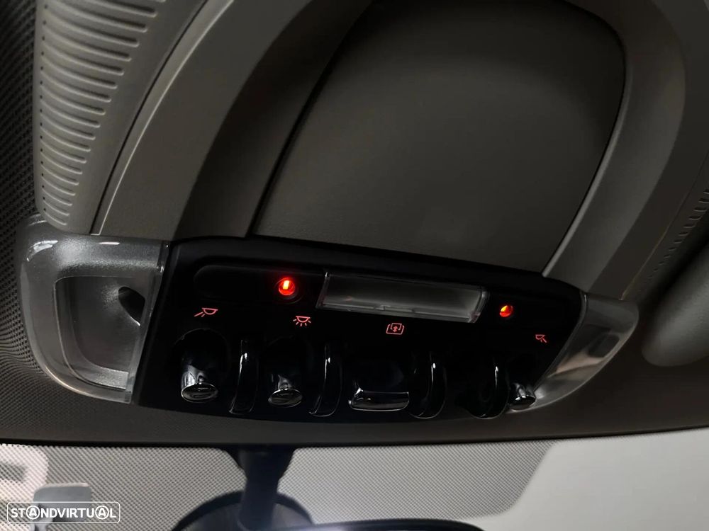 MINI 3 Portas One D - 31