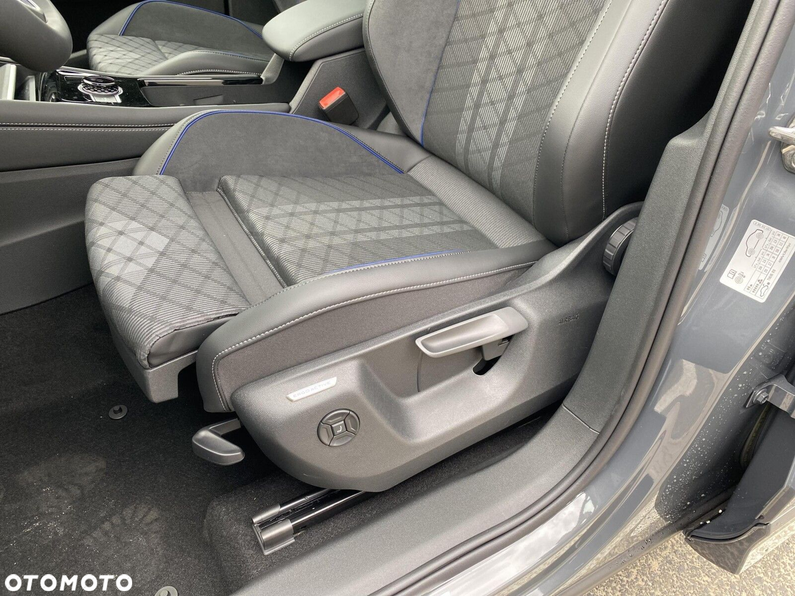 Volkswagen Tiguan - 9