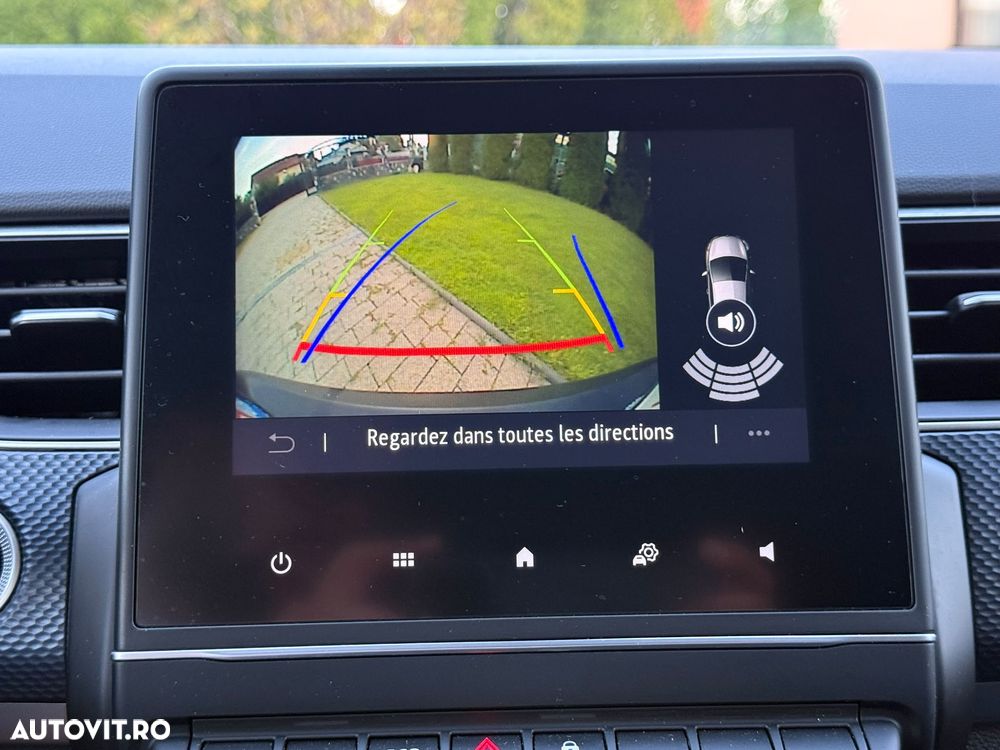 Renault Arkana E-TECH 145 Evolution - 12