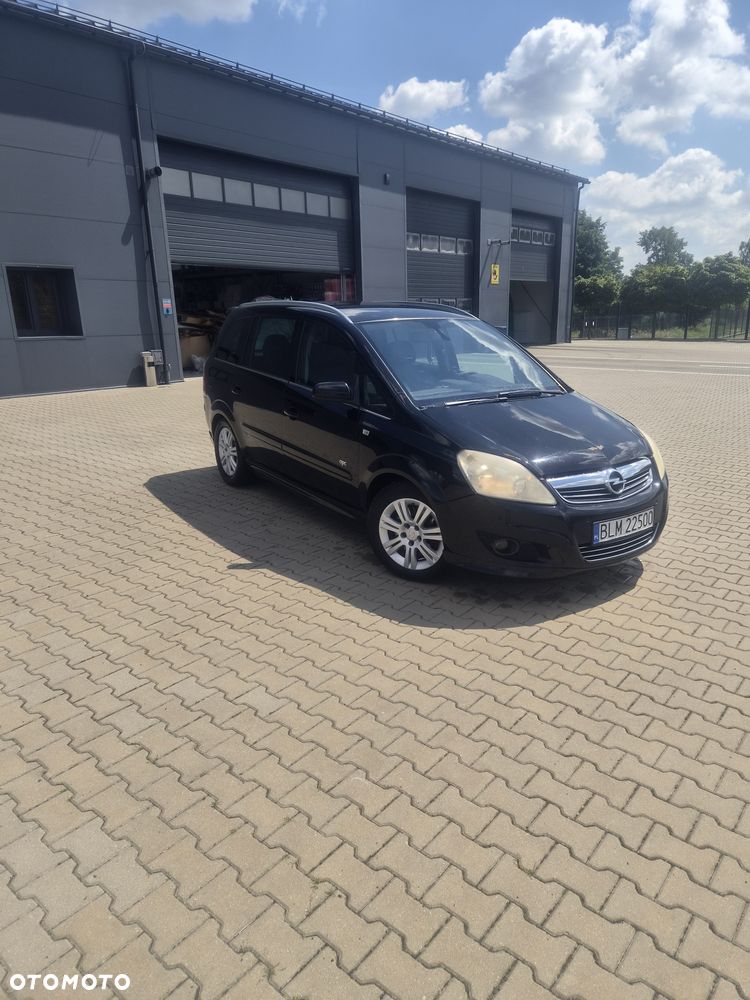 Opel Zafira - 1