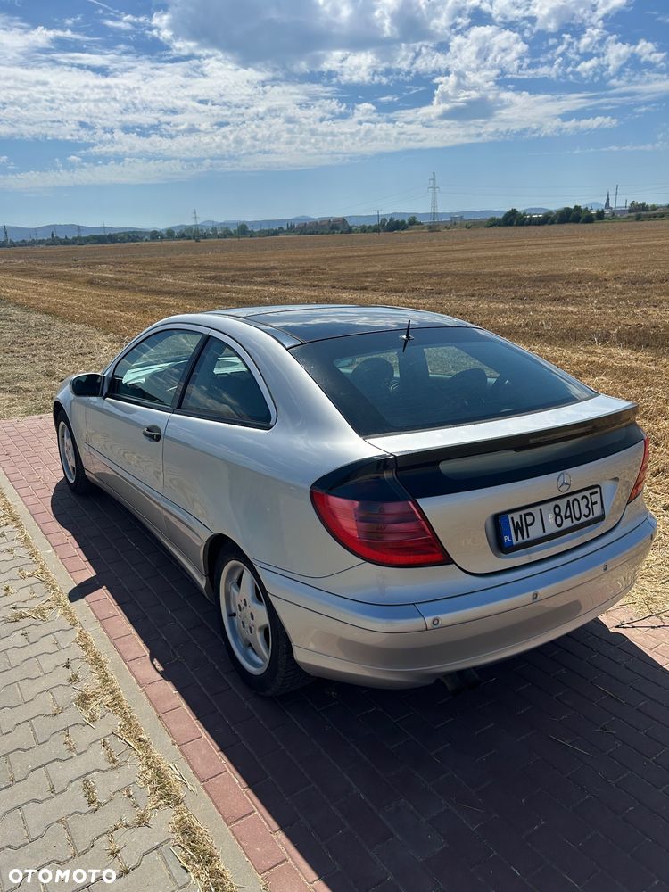 Mercedes-Benz Klasa C 180 Kompressor Automatik - 20
