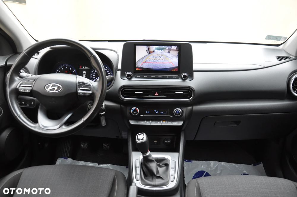 Hyundai Kona - 11