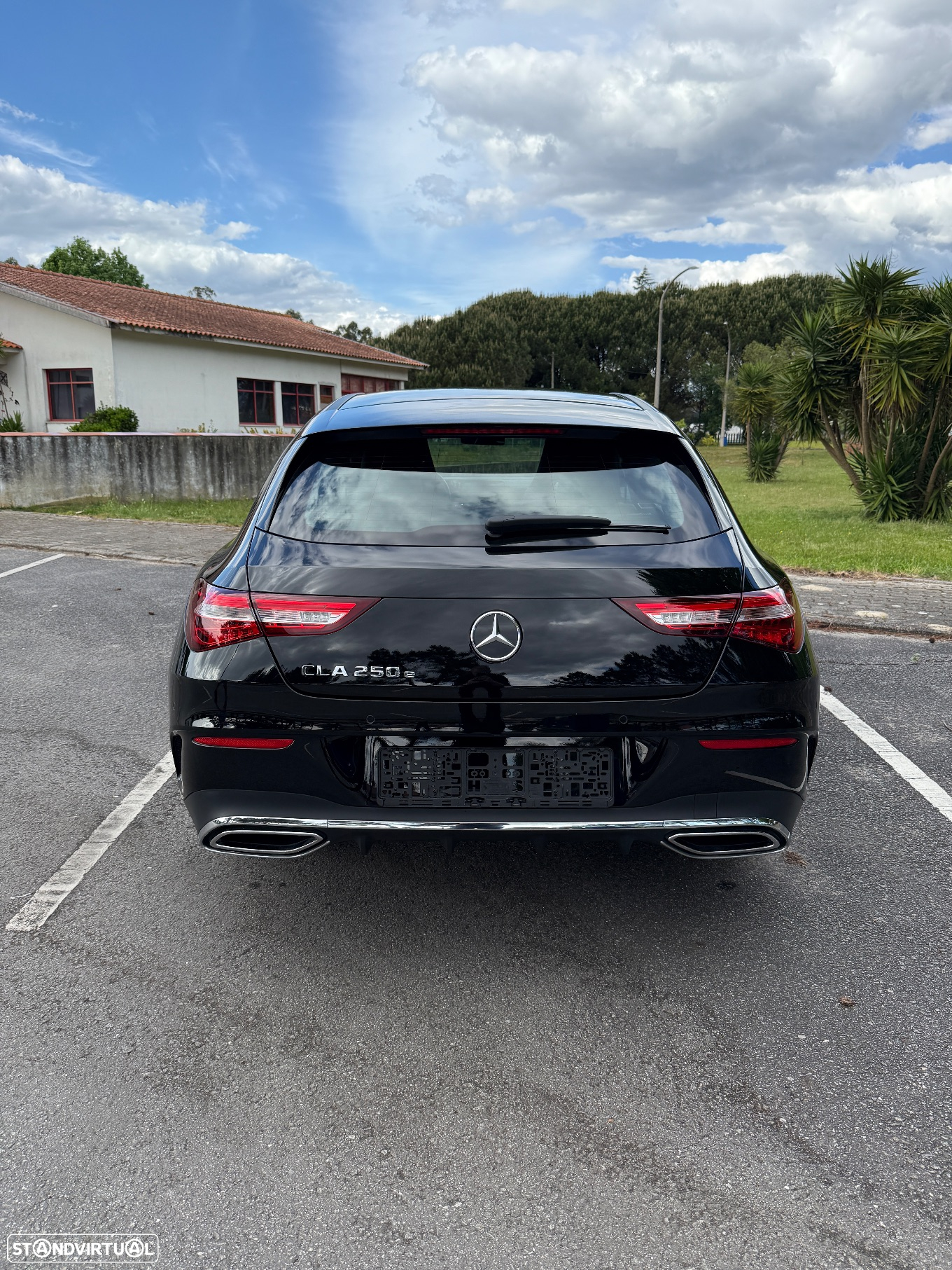Mercedes-Benz CLA 250 e Shooting Brake AMG Line - 9