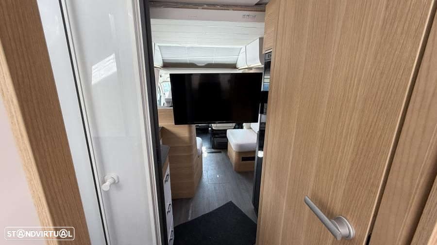 Adria Matrix 670 SC cama central e basculante - 25